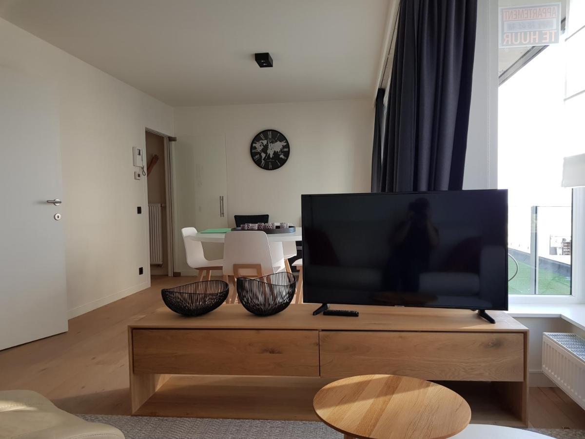 Koksijde Zeedijk La Digue 102 Appartement Met Garage - Lateraal Zeezicht Екстериор снимка